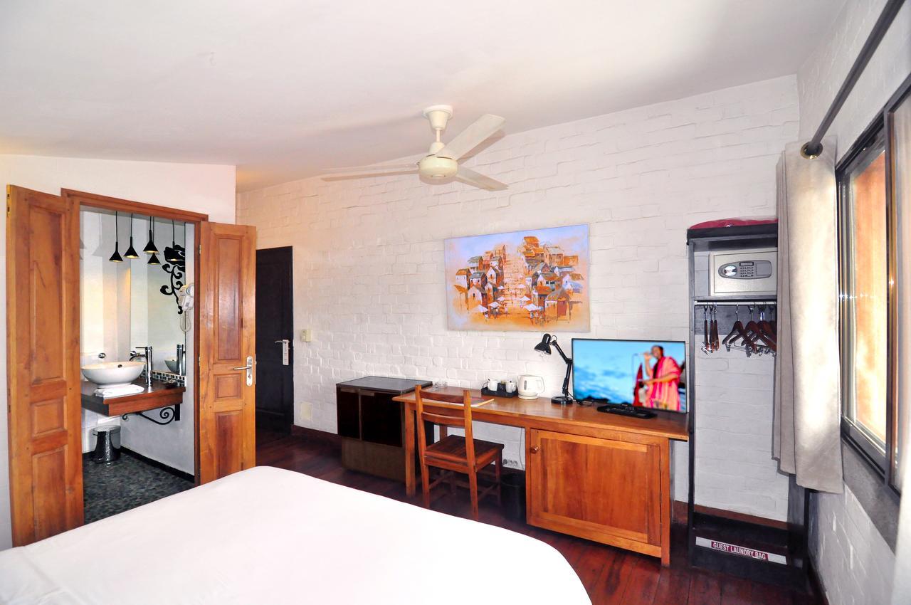 אנטננריבו Rova Hotel מראה חיצוני תמונה